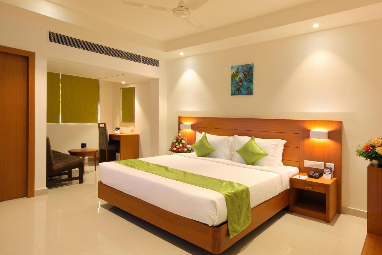 Hotel Apsara Shoranur ภายนอก รูปภาพ