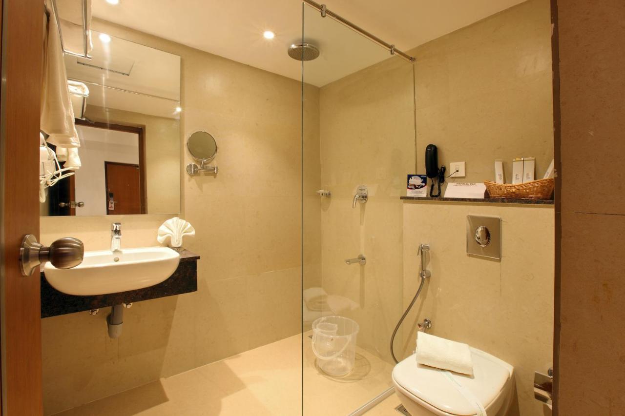 Hotel Apsara Shoranur ภายนอก รูปภาพ