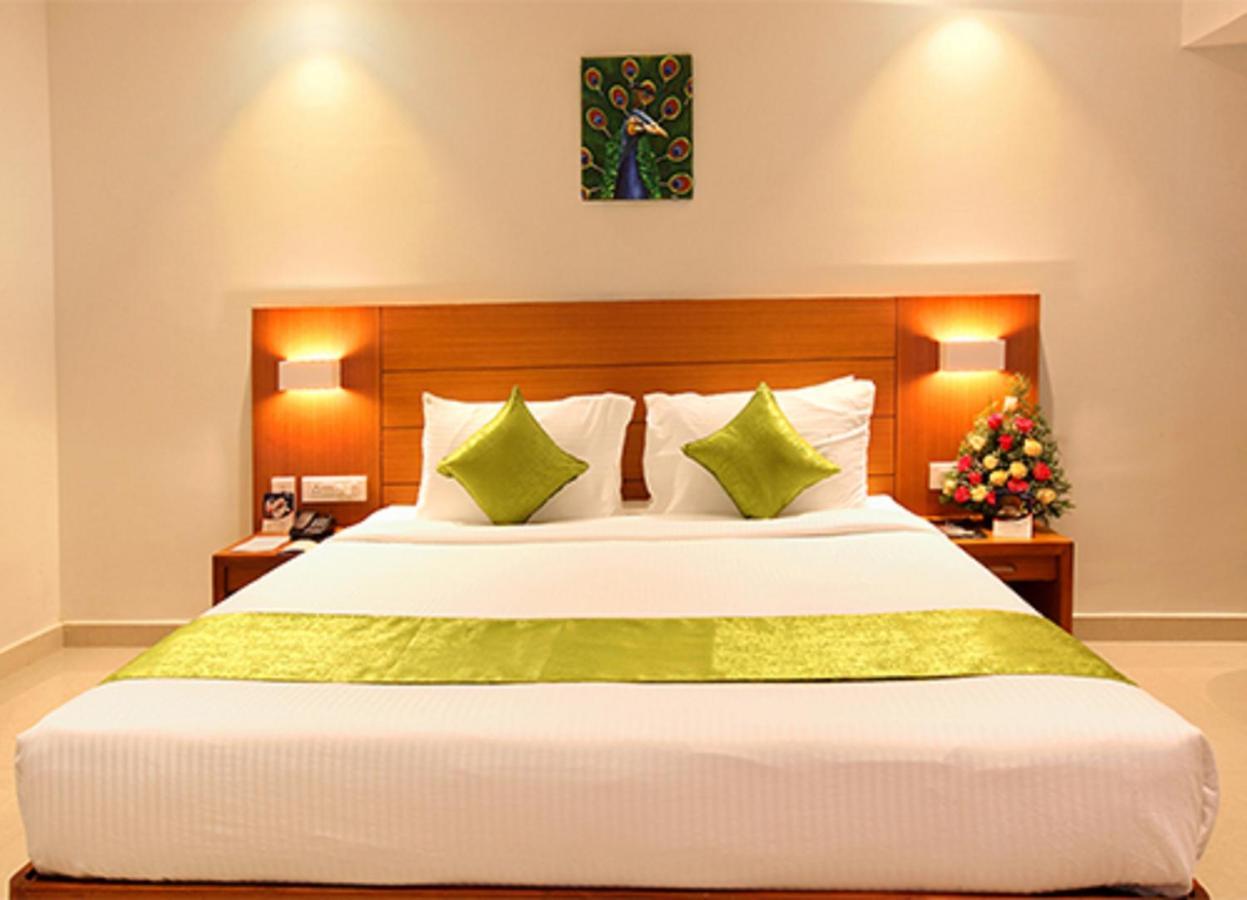 Hotel Apsara Shoranur ภายนอก รูปภาพ