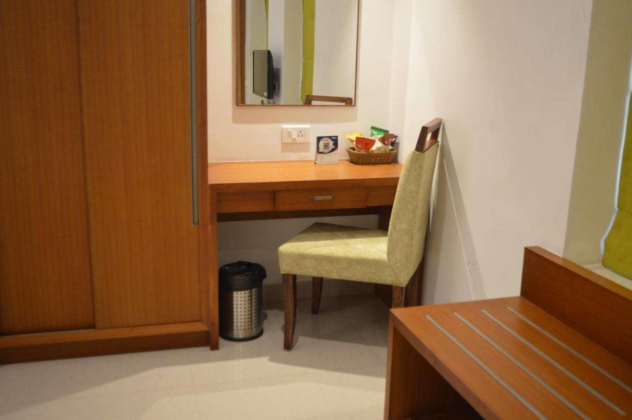 Hotel Apsara Shoranur ภายนอก รูปภาพ